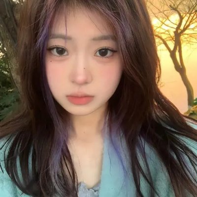 笼中女